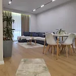 Leon Tirana