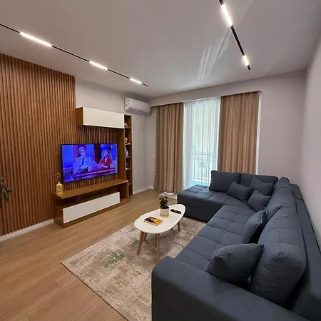 Leon Apartmán *